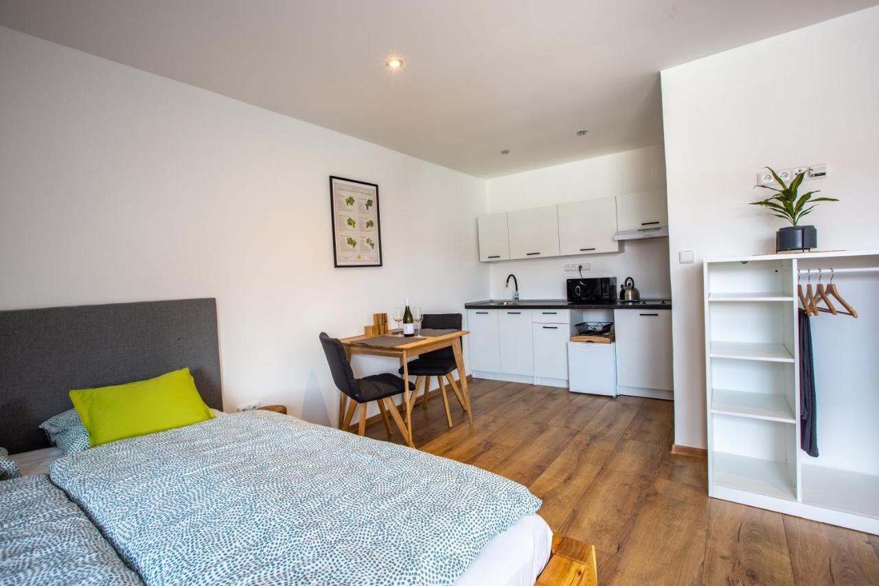 Apartmany Na Mikulasskem Namesti Znojmo Exterior foto